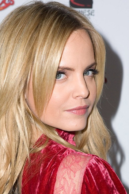 Mena Suvari - 14