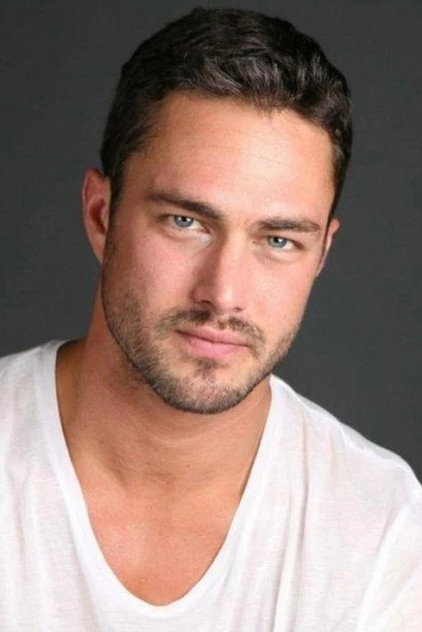 Taylor Kinney - 4
