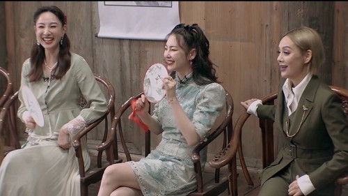 Great Escape × Sisters Who Make Waves: The Old House (1)