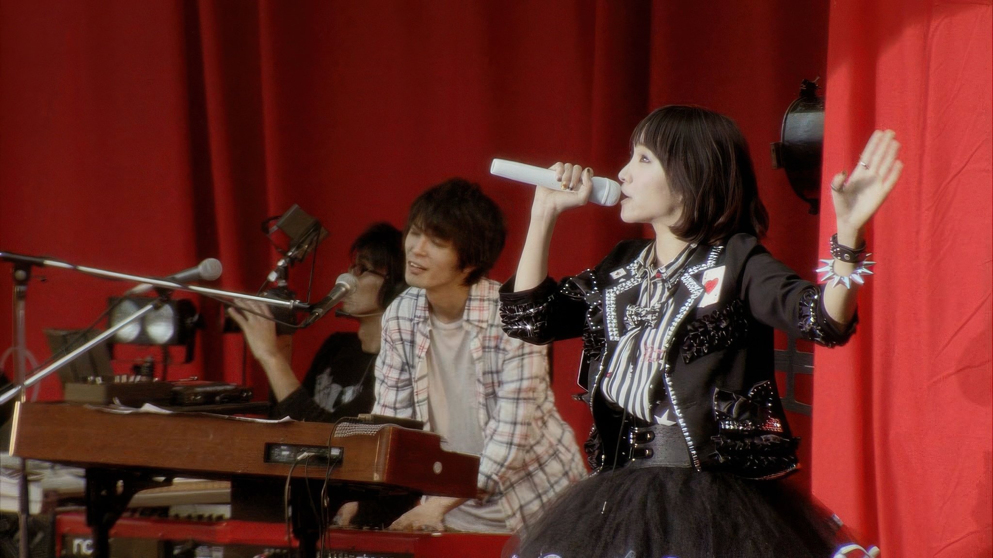 LiSA LiVE is Smile Always ~LOVER"S"MiLE~