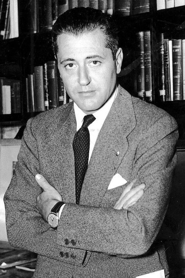 Torcuato Luca de Tena/Writer