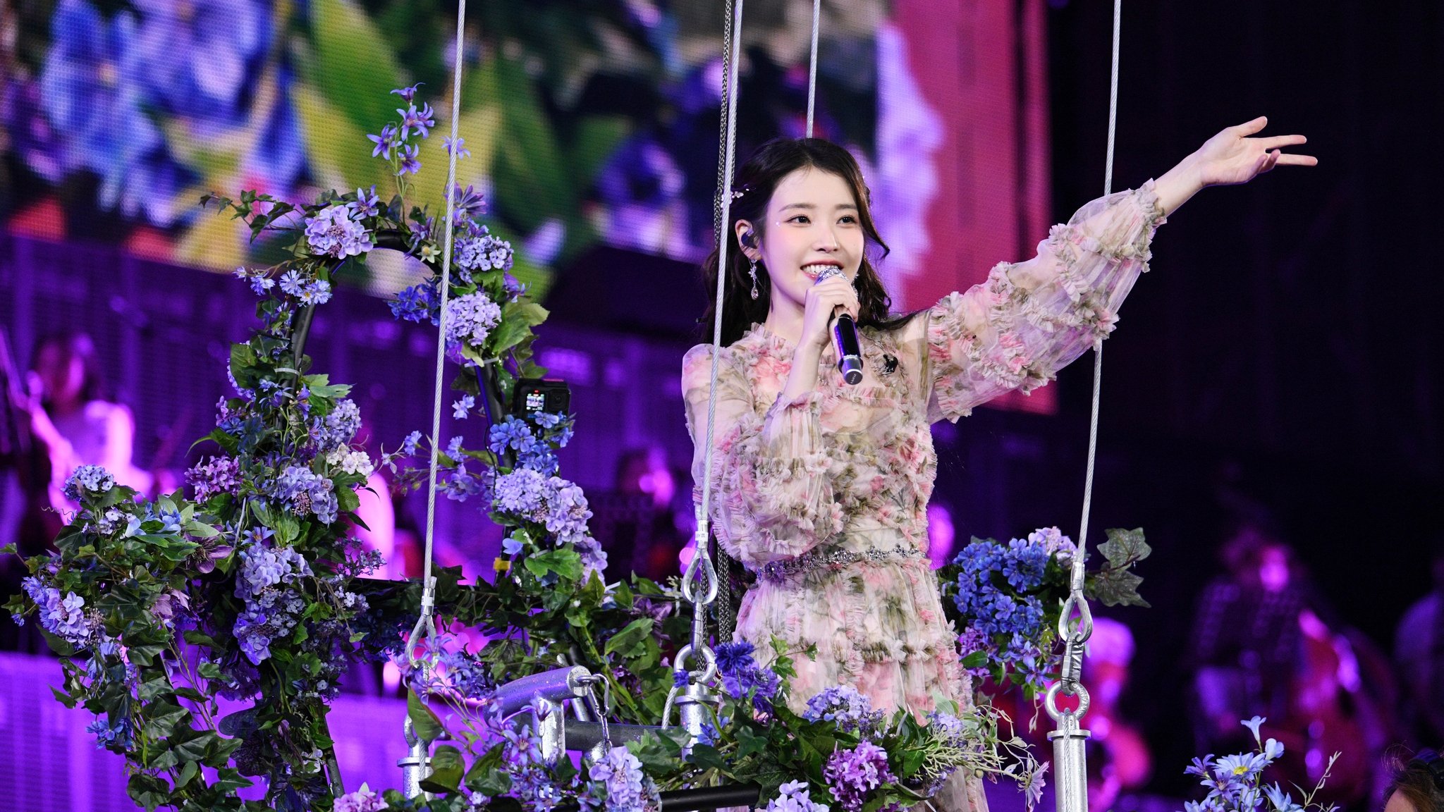 2024 IU HEREH WORLD TOUR CONCERT