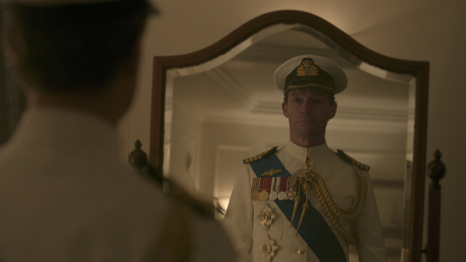 The Crown 5×10