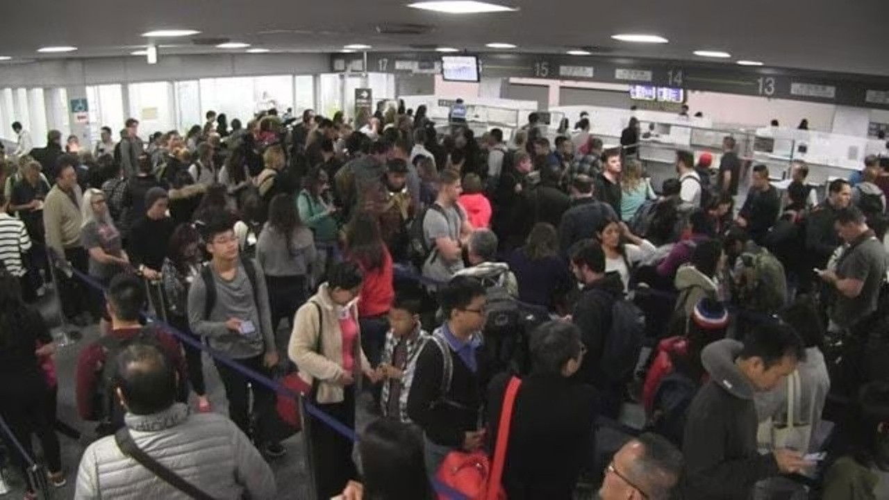 Narita Airport Immigration Checkpoint on Christmas Eve