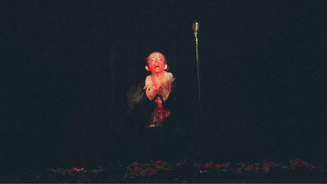 Paint Her Red