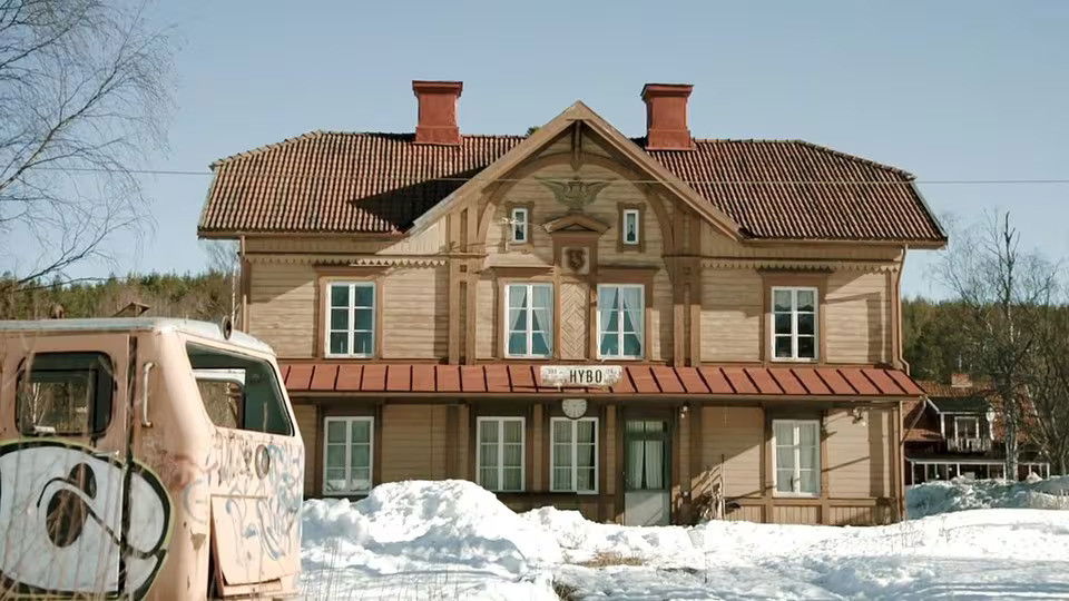 Den gamla järnvägsstationen i Hybo, Hälsingland