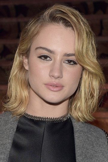 Foto de Grace Van Patten