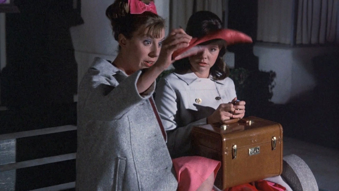 Love and the Single Gidget