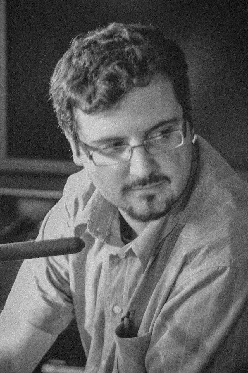 Senén Fernández/Assistant Director