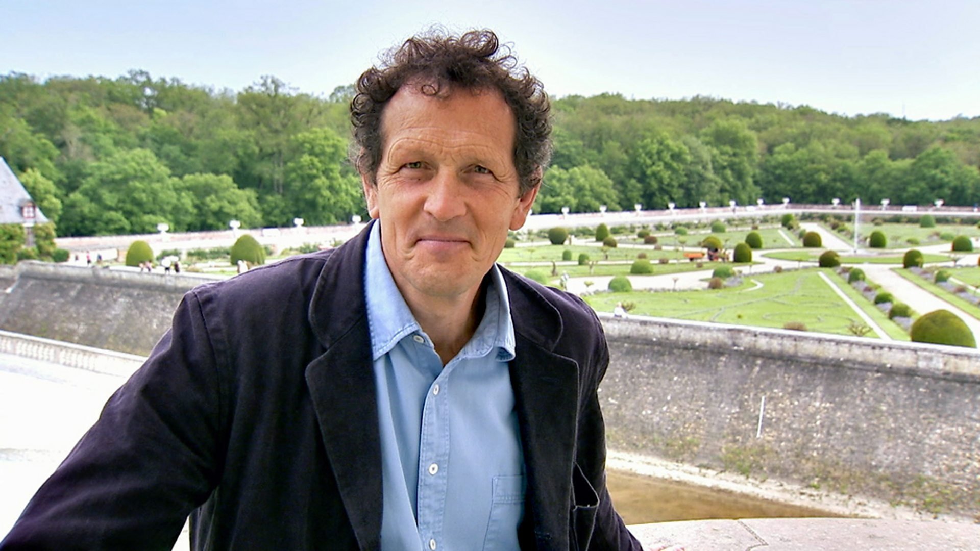 Monty Don's French Gardens