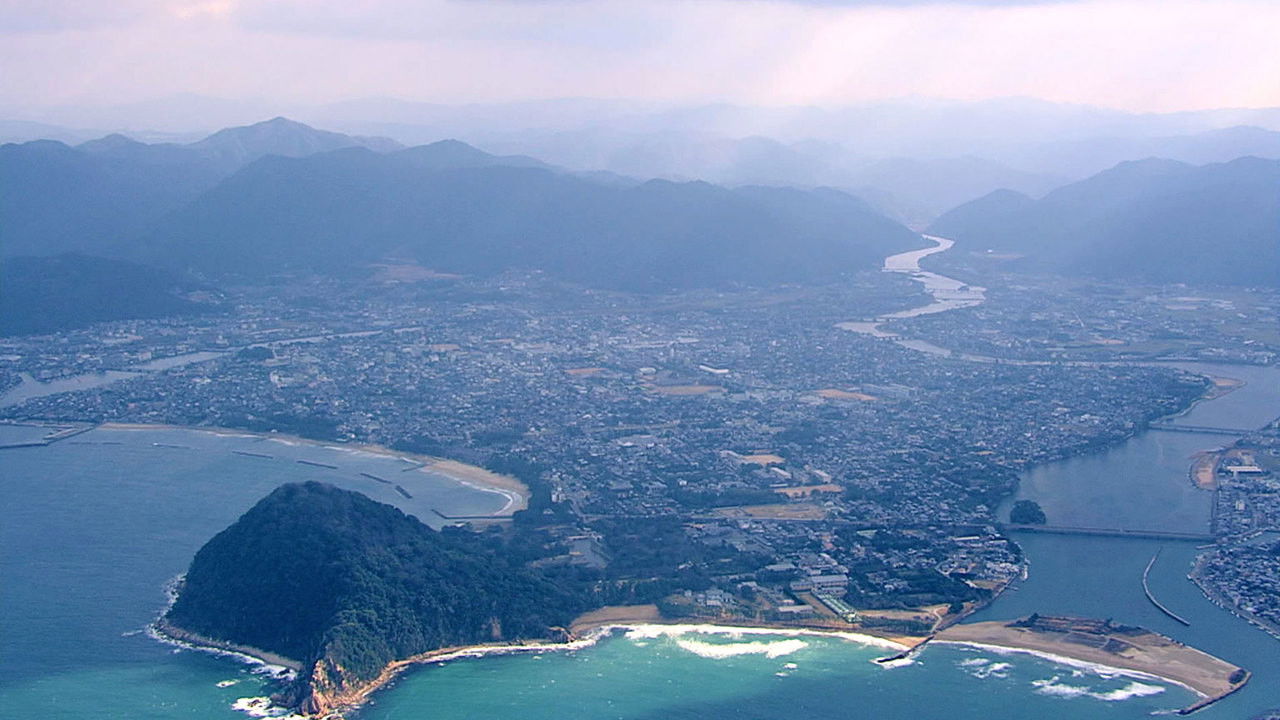 Hagi and Tsuwano: Two Castle Towns
