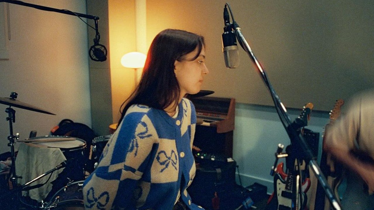 Lizzy McAlpine