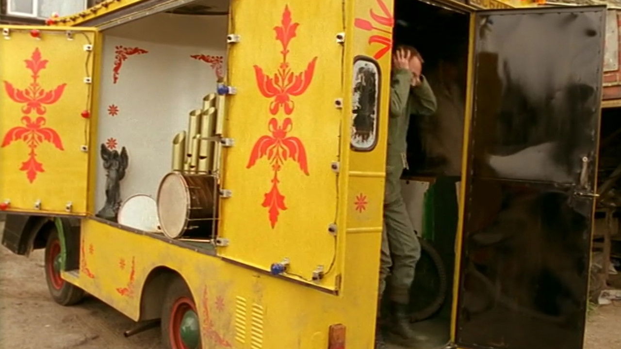 A Musical Passing for a Miserable Muscroft (2002 Christmas Special)