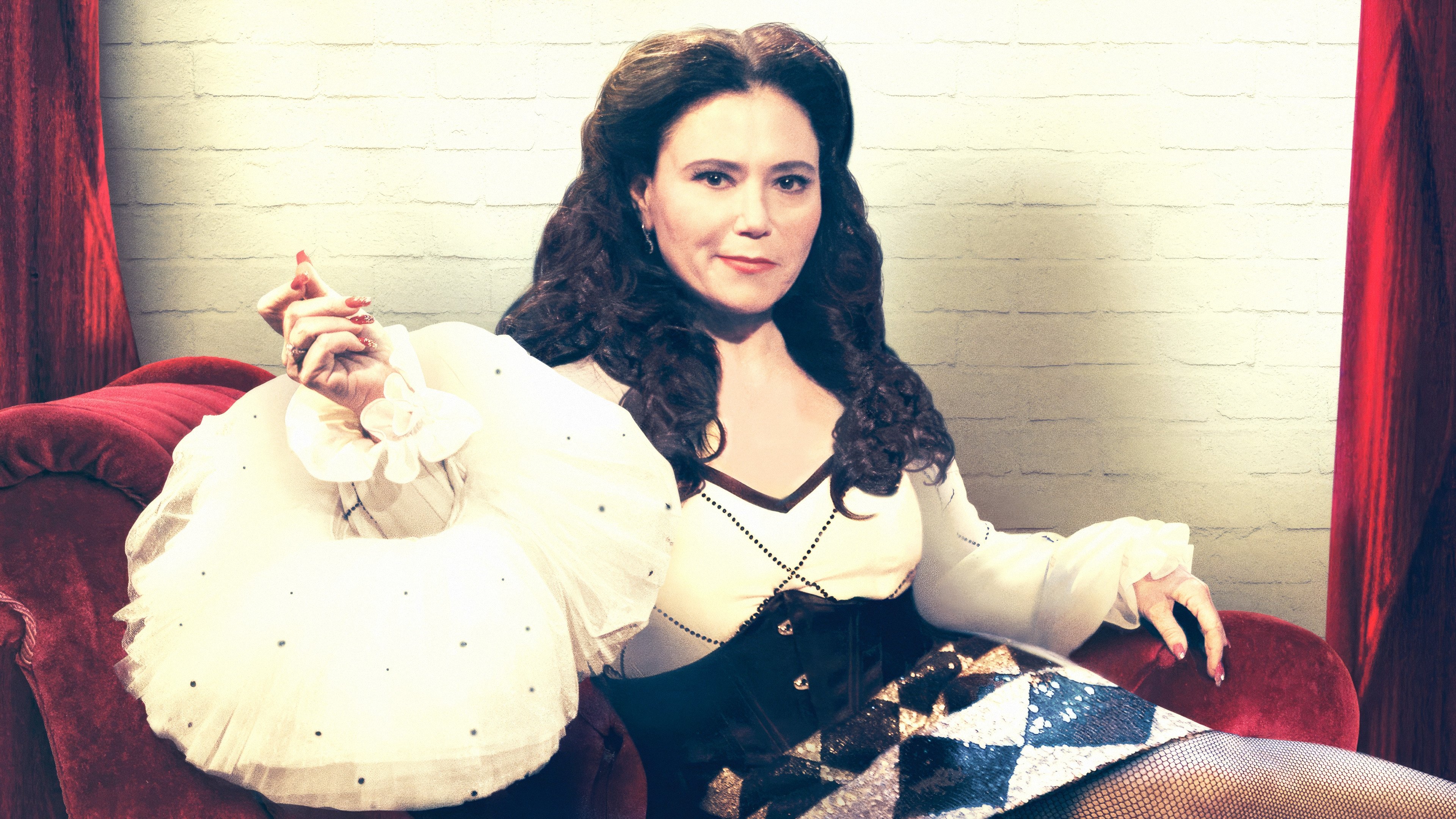 Alex Borstein: Corsets & Clown Suits 2023 Soap2Day