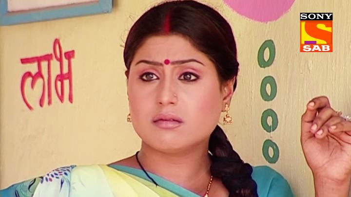 Bindu Reunites With Her Daughters