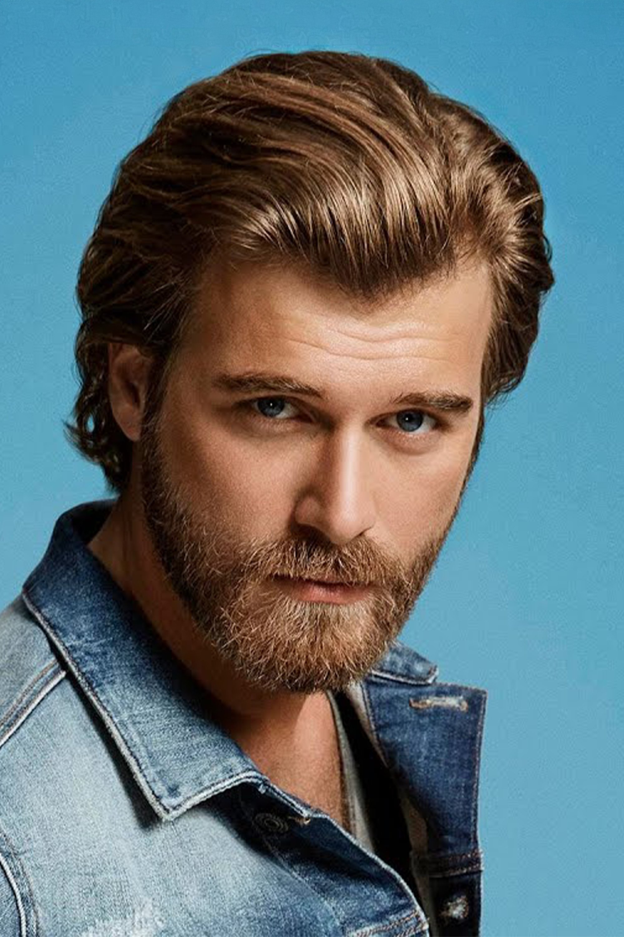 Foto de Kıvanç Tatlıtuğ