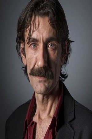 Foto de Nebil Sayın