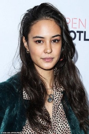 Foto de Courtney Eaton