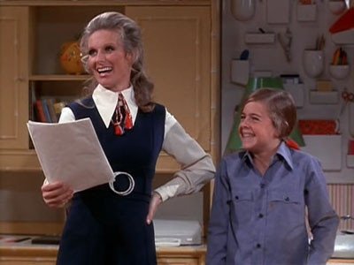 The Mary Tyler Moore Show 2×20 – The Care and Feeding of Parents