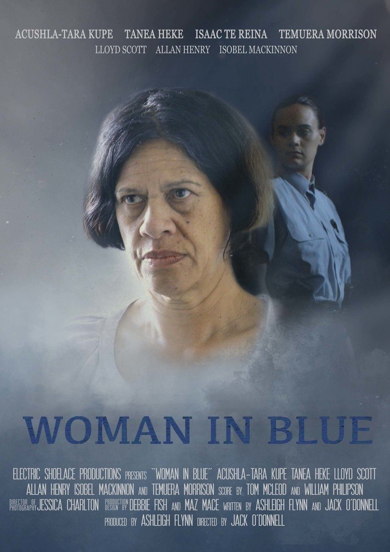Affiche du film Woman in Blue