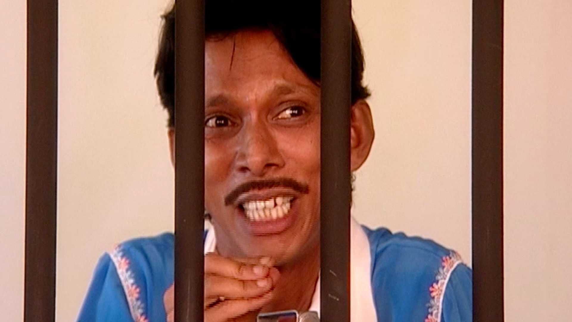 Mama Ji Tries to Bail Elija