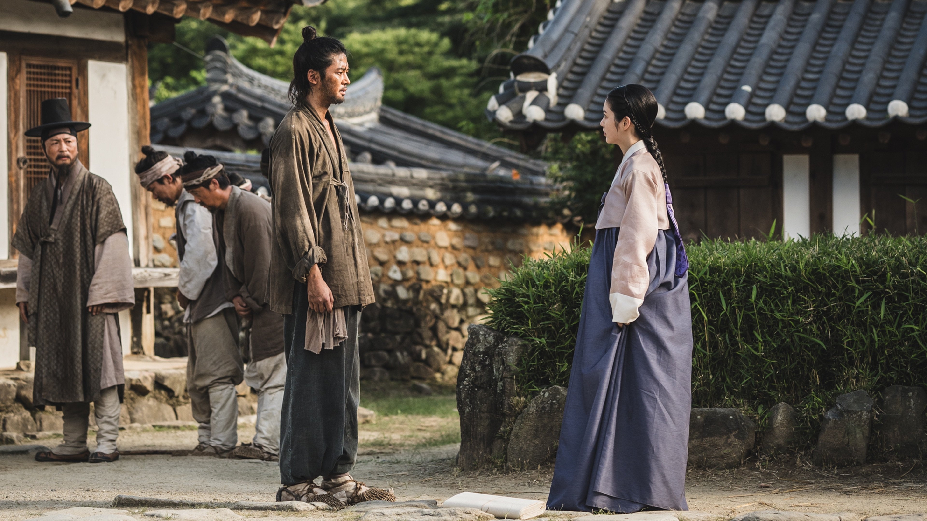 TWO. THE WIND THAT STIRS IN MAPO