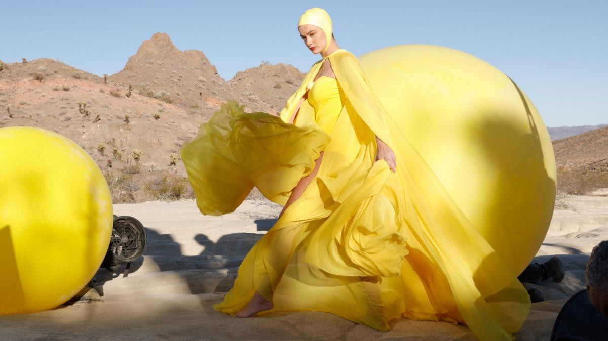 Off to the Desert: An extravagant Photoshoot awaits the Models