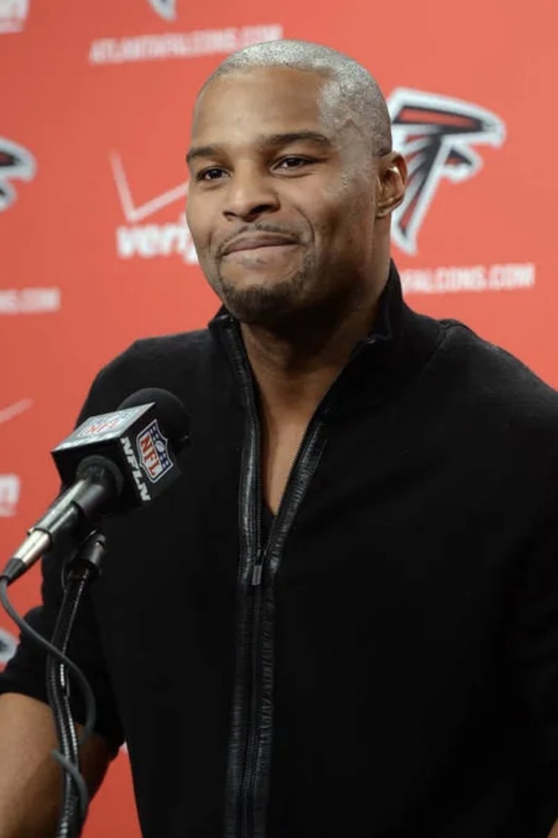 Foto de Osi Umenyiora