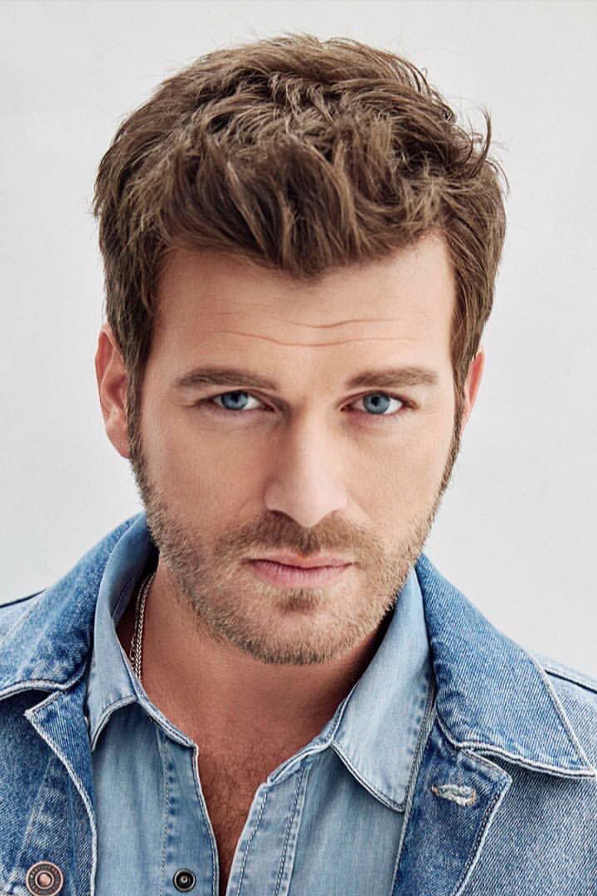Foto de Kıvanç Tatlıtuğ
