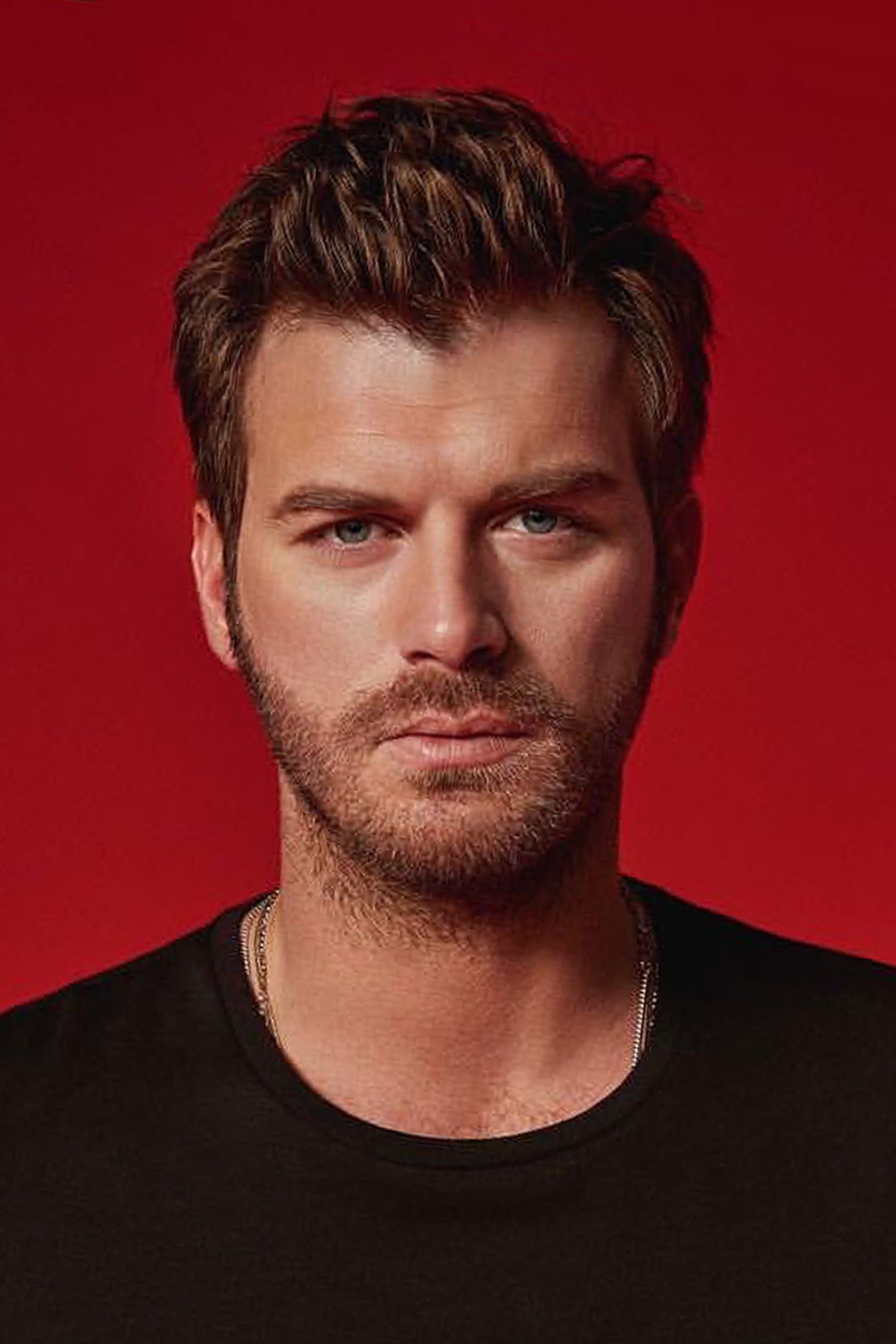 Foto de Kıvanç Tatlıtuğ