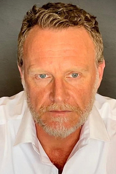 Foto de Jason K. Ralph