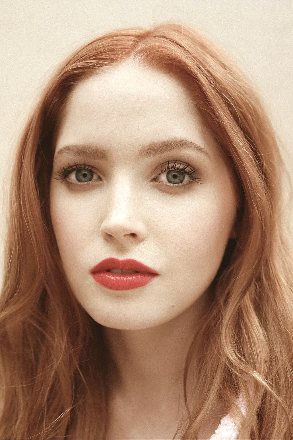 Foto de Ellie Bamber