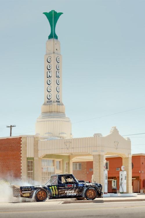 Poster de Ken Block's GYMKHANA TEN: Ultimate Tire Slaying Tour
