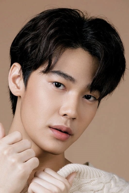 Foto de จิรวรรตน์ สุทธิวณิชศักดิ์