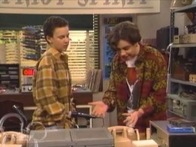 Boy Meets World 2×17 – On the Air