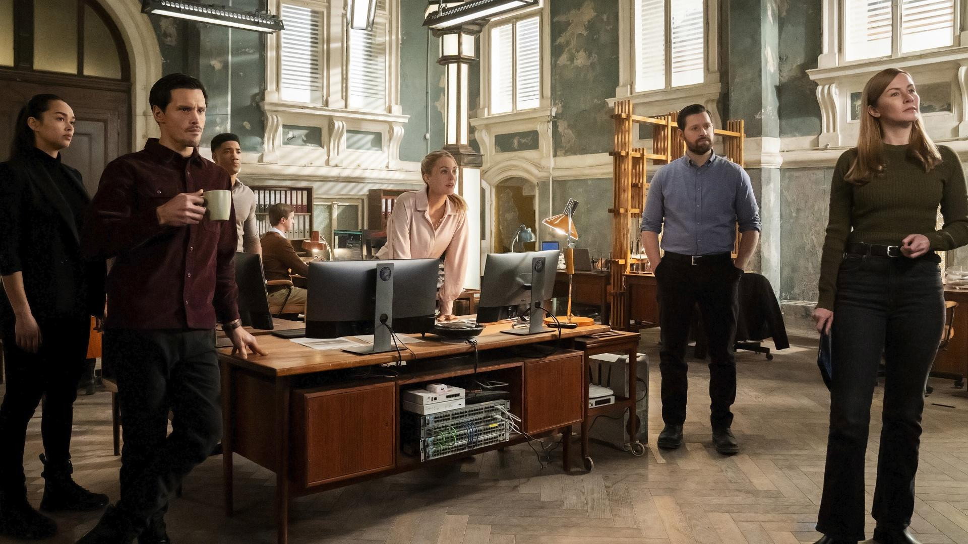 FBI: Internacional 3×3