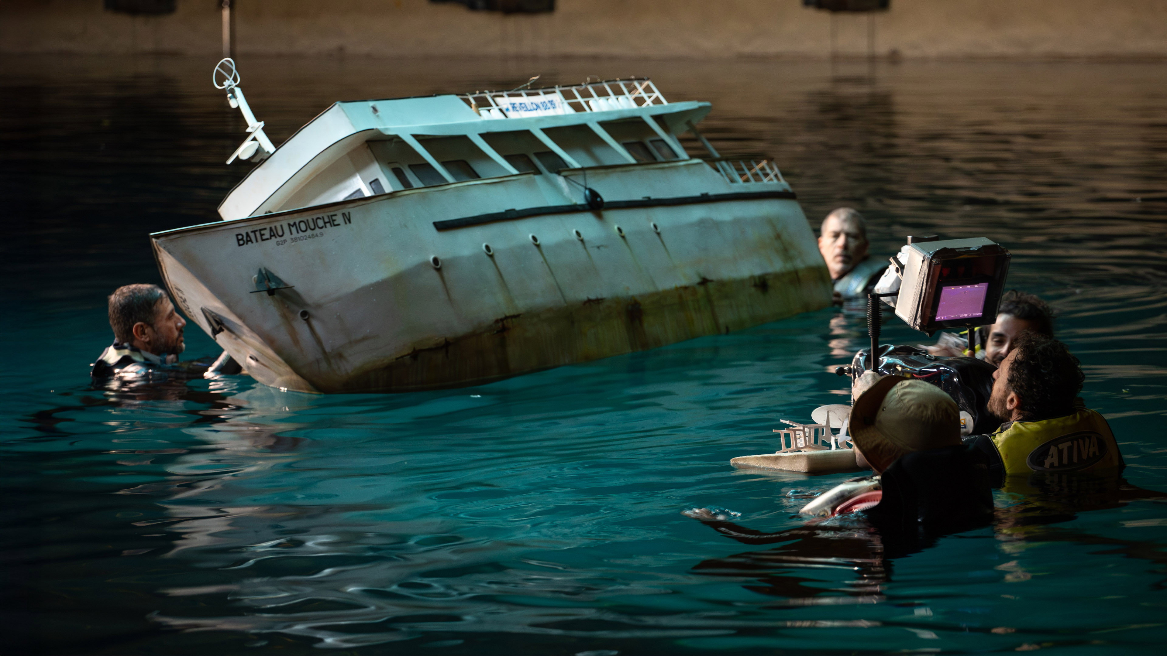 Bateau Mouche: Behind the Scenes