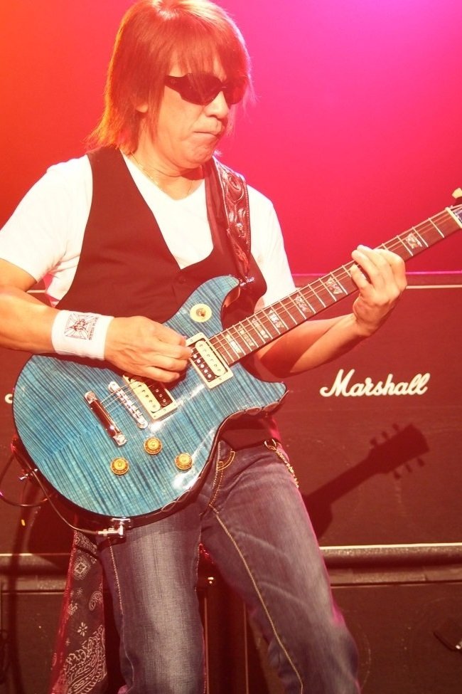 Foto de 松本孝弘