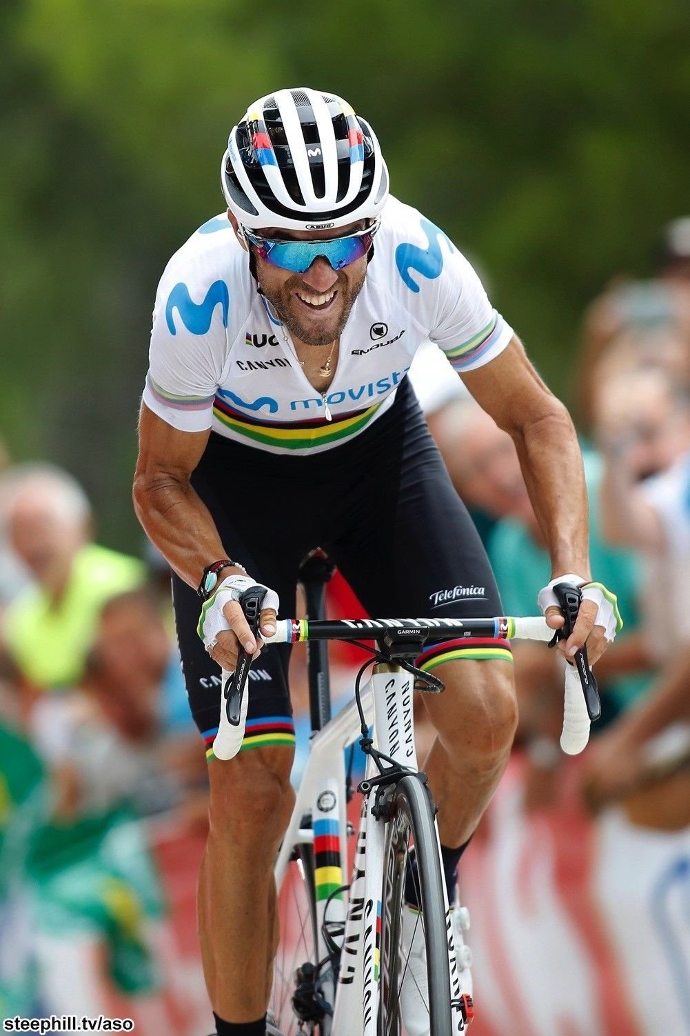 Poster de Valverde, un año de arcoiris
