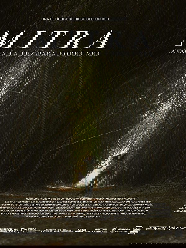 Poster de Mitra, apaga la luz para poder ver