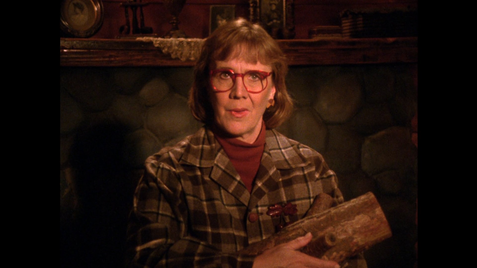 Log Lady Introduction - S02E09