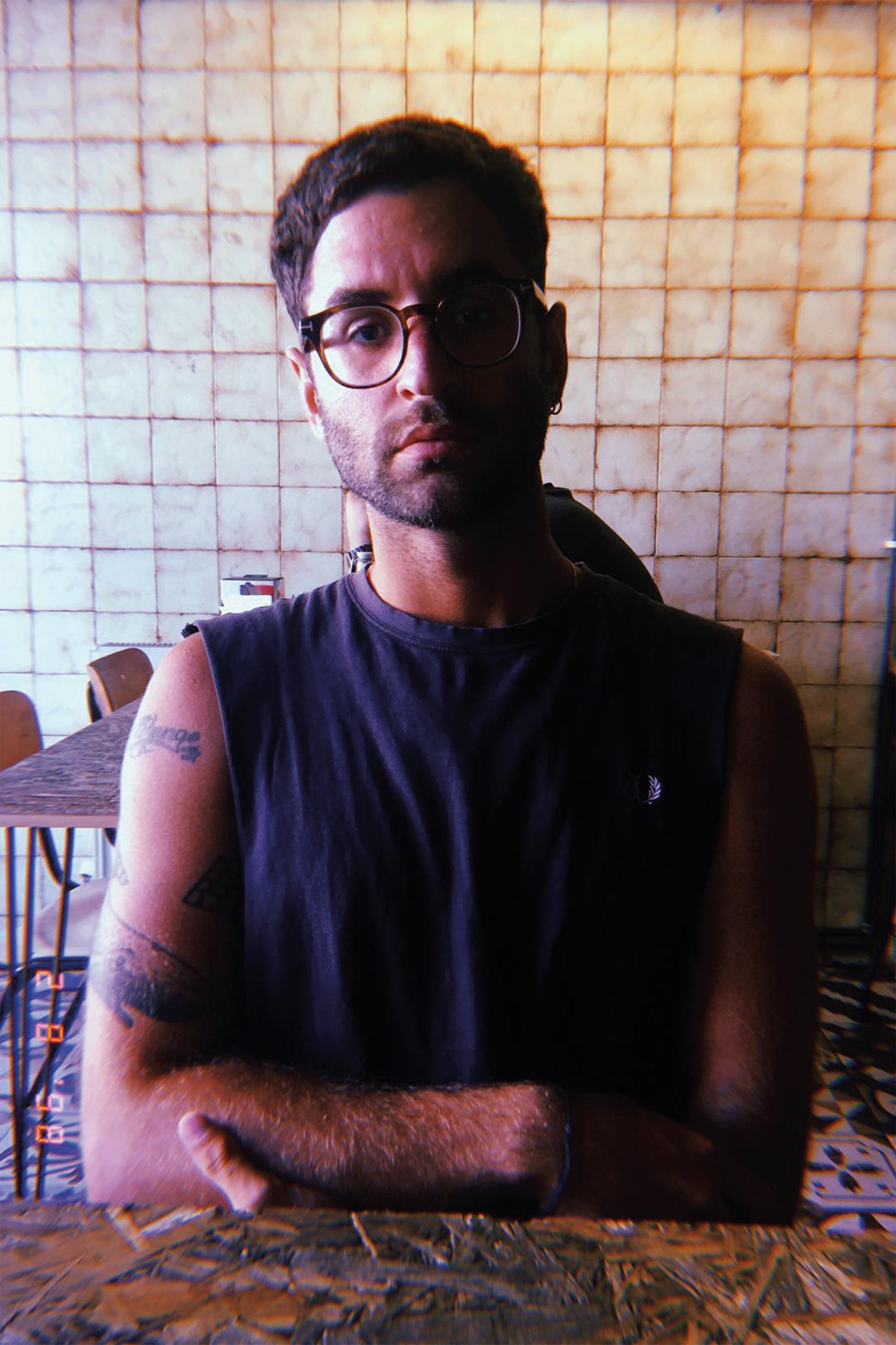 Foto de Theo James Krekis