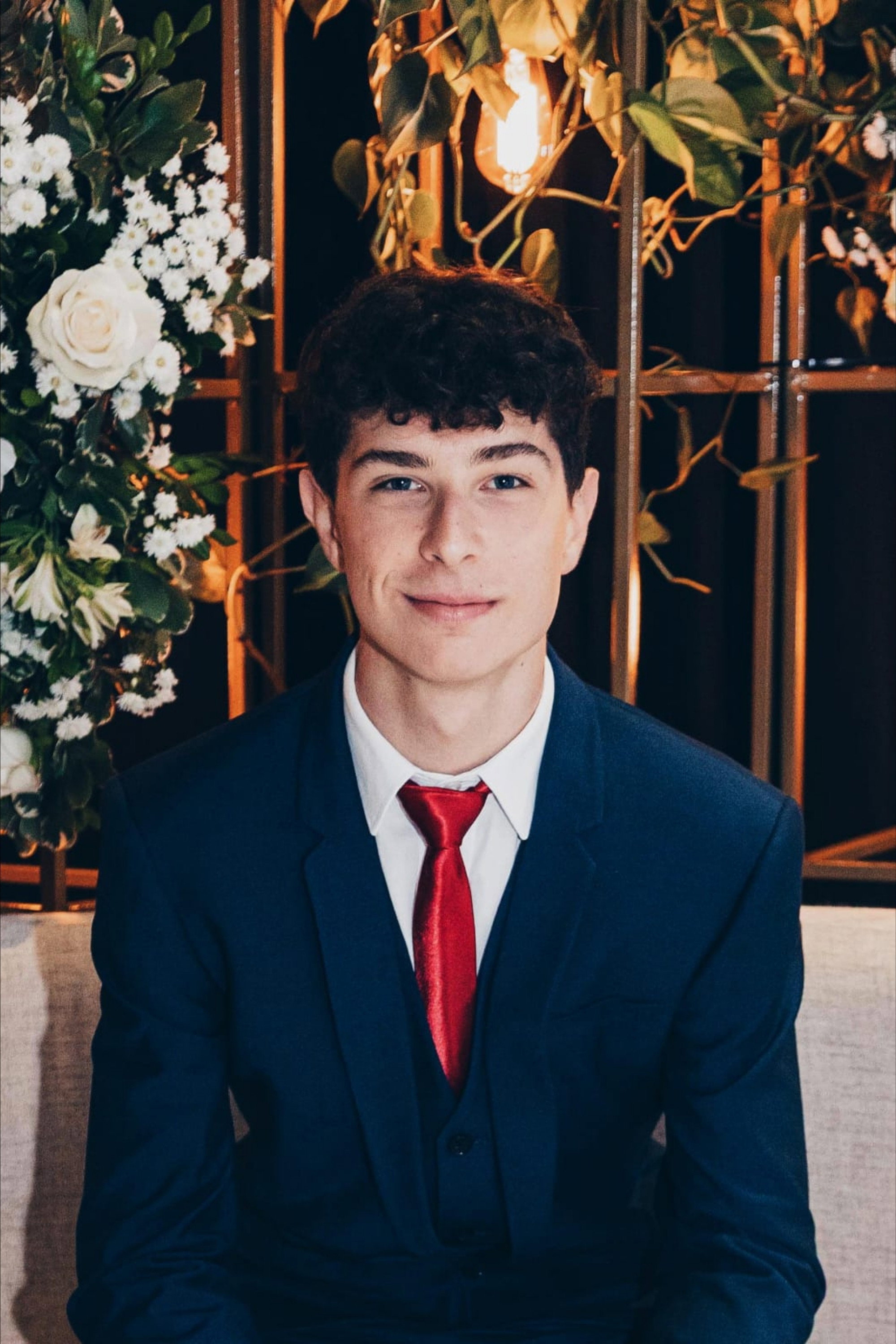 the profile picture of Gustavo Kuehne