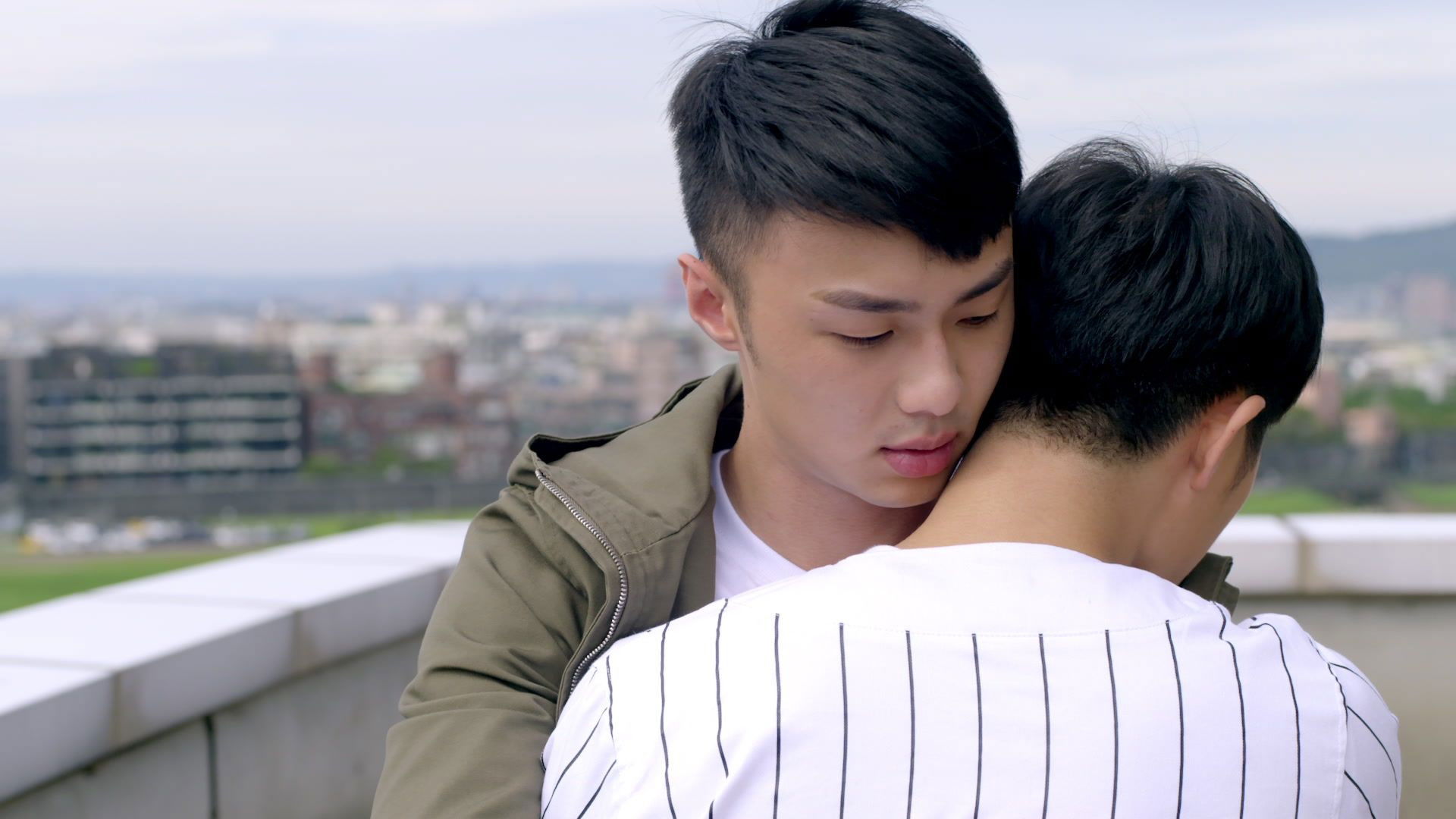 Crossing the Line #07