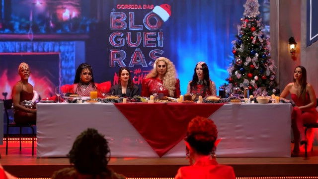 Public Secrets: Christmas Dinner