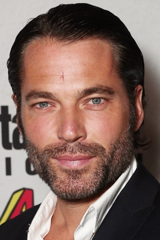 Foto de Tim Rozon
