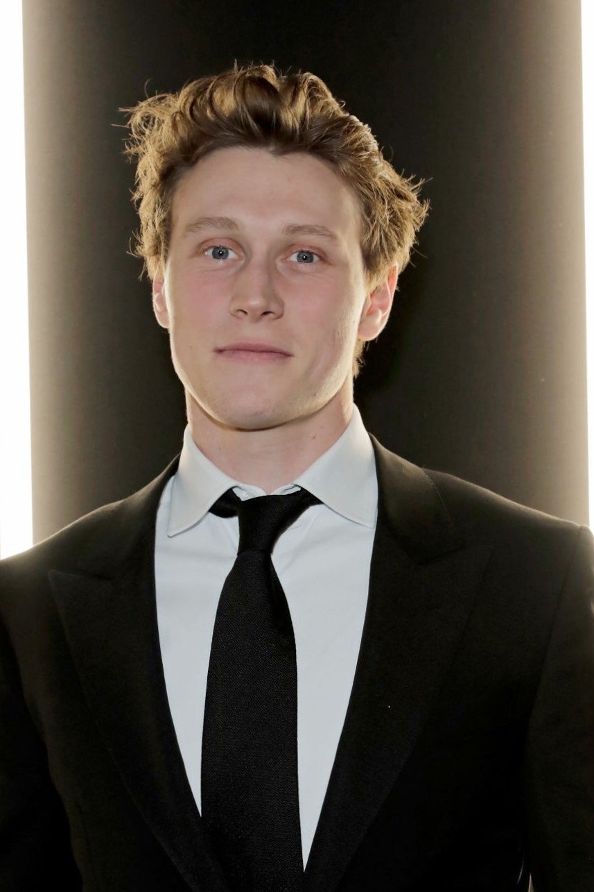 Foto de George MacKay