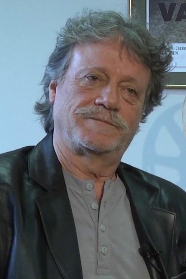 Foto de Tevfik Başer