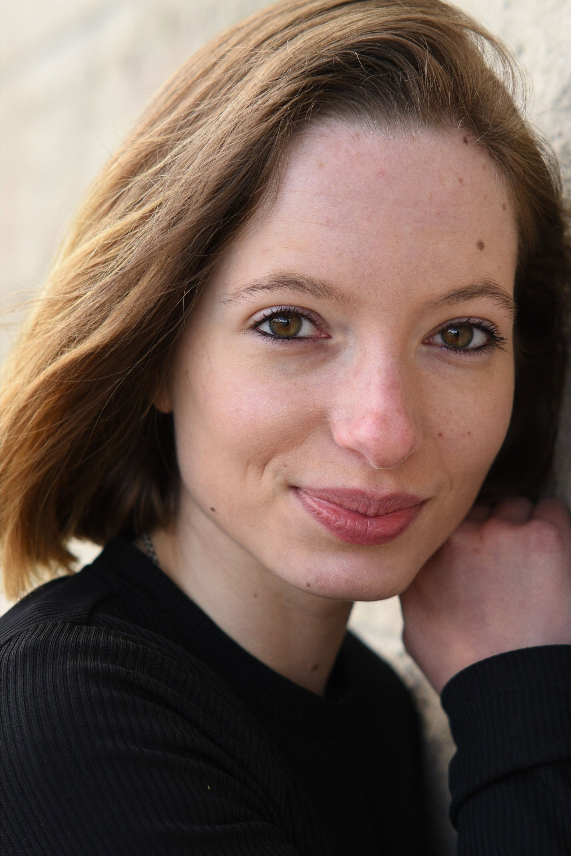 the profile picture of Loly Toublanc