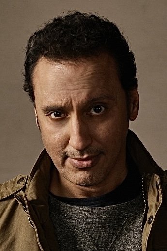 Foto de Aasif Mandvi